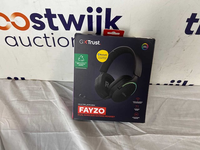 Trust gxt 491 fayzo - draadloze gaming headset voor ps5 - pc - 7.1 surround - usb dongel & bluetooth - afbeelding 2 van  2