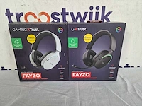 Trust gxt491 fayzo - draadloze gaming headset voor ps5 - pc - afbeelding 2 van  2