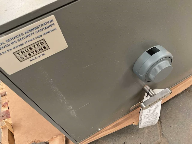 Trusted systems safe - afbeelding 5 van  5