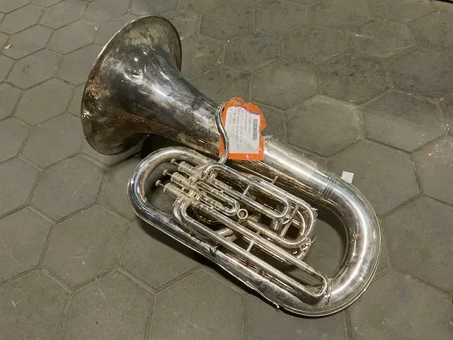 Tuba - afbeelding 6 van  6