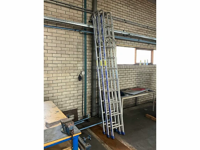 Tubesca 1x10 ladder met nokhaak (3x) - afbeelding 3 van  5