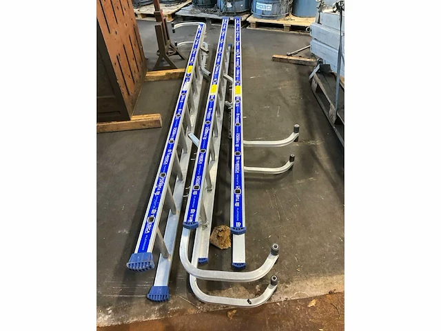Tubesca 1x10 ladder met nokhaak (3x) - afbeelding 4 van  5