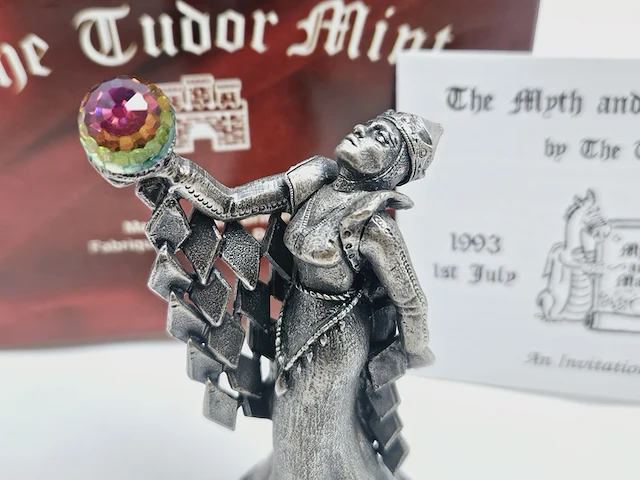 Tudor mint england - crystal queen statuette met zilver vergoten - afbeelding 3 van  6