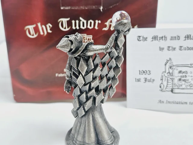 Tudor mint england - crystal queen statuette met zilver vergoten - afbeelding 5 van  6