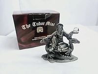 Tudor mint england - drakentemmer statuette met zilver vergoten - afbeelding 1 van  7