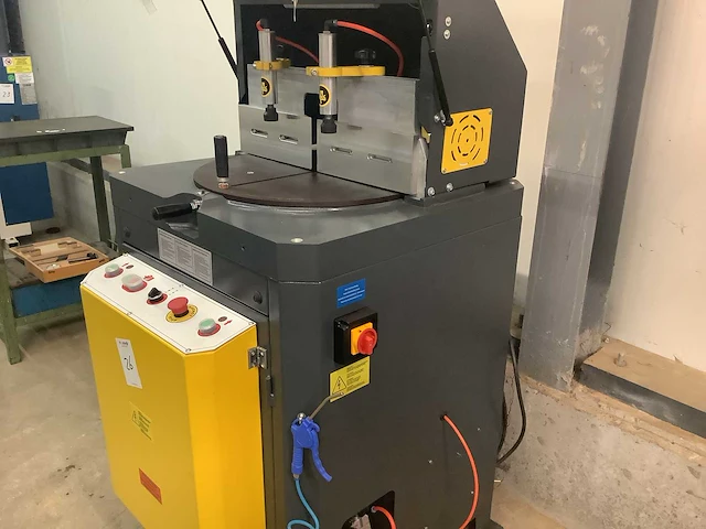Tugra - 2022 - ac450 - afkortcirkelzaagmachine - afbeelding 2 van  6