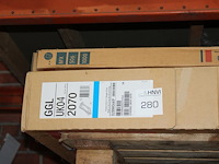 Tuimeldakvenster velux gg luk04 2070. afmeting 134 x 98cm - afbeelding 2 van  3