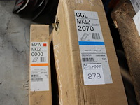 Tuimeldakvenster velux ggl mk12 2070. afmeting 78 x 180cm - afbeelding 2 van  2