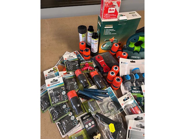 Tuin en beregening benodigdheden - afbeelding 2 van  3