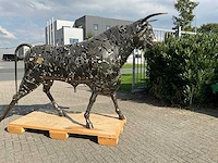 Tuinbeeld stier - afbeelding 6 van  11
