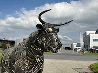 Tuinbeeld stier - afbeelding 7 van  11