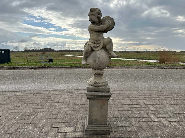 Tuinbeelden - afbeelding 1 van  3