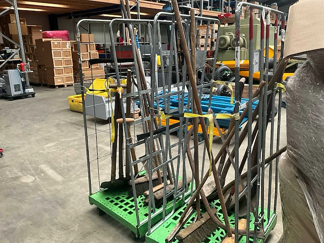 Tuingereedschap (18x) - afbeelding 1 van  4