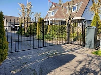 Tuinhekwerk met "vlinder" motief - 10 stuks - met lichte transportschade! - afbeelding 5 van  8