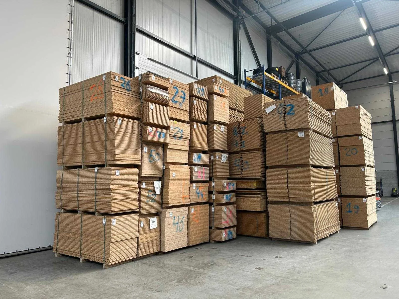 Tuinhout, osb, dakbedekking, bouwmaterialen en gereedschappen