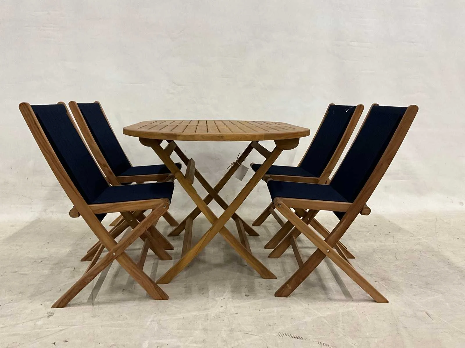 Tuinmeubelen, woonaccessoires en teakhouten meubelen