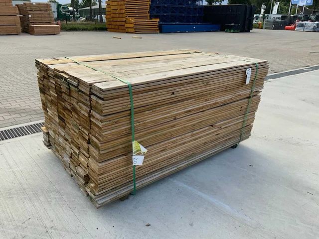 Tuinplank 1800x135x16mm (390x) - afbeelding 1 van  10