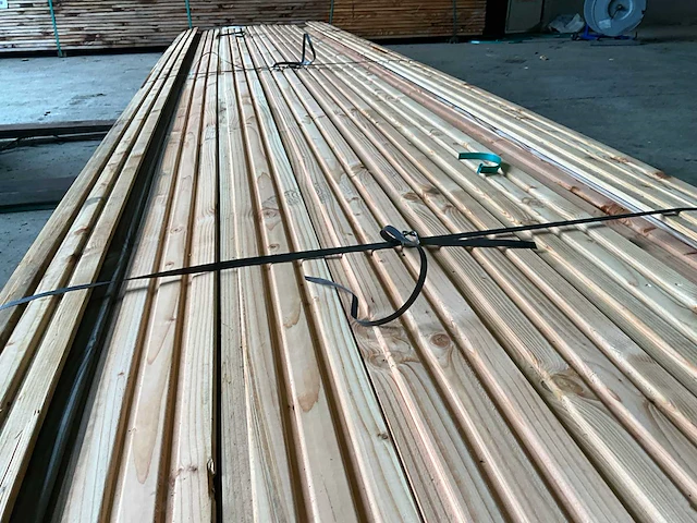 Tuinplank douglas triple rhombusprofiel 500x14,5x1,8 cm (77x) - afbeelding 2 van  6