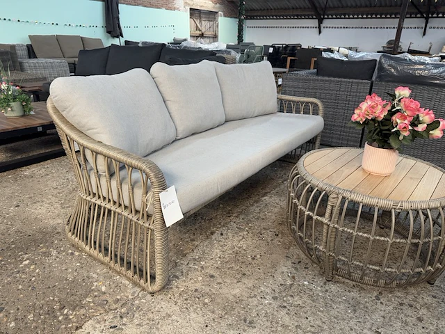 Tuinset 4-delig: 1 bank, 2 stoelen, 1 tafel - afbeelding 5 van  11