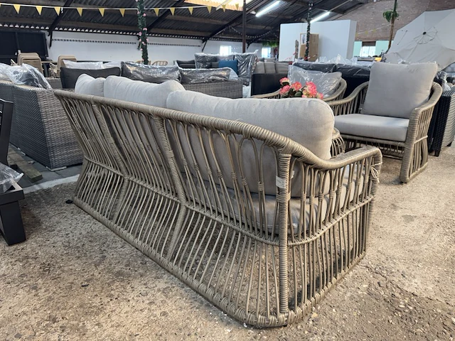 Tuinset 4-delig: 1 bank, 2 stoelen, 1 tafel - afbeelding 8 van  11