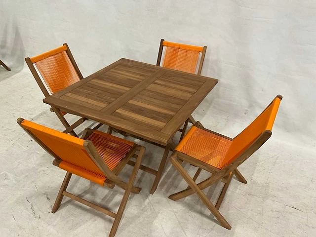Tuinset met 4 klapstoelen - afbeelding 3 van  5