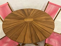 Tuinset met 4 roze tuinstoelen - afbeelding 3 van  5