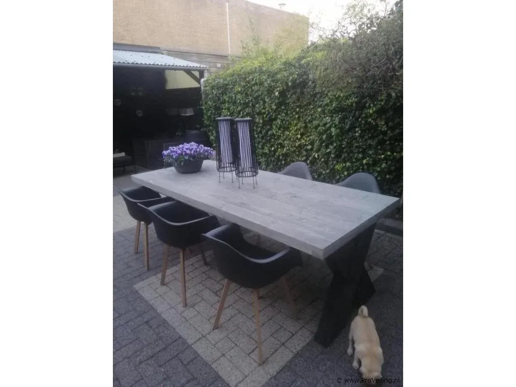 Tuintafel veiling te drachten