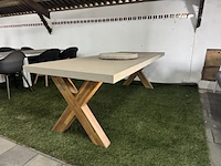 Tuintafel met acaciahouten poten 250x100,5x78 cm buiten. - afbeelding 2 van  8