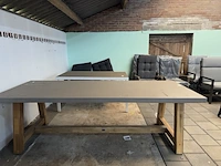 Tuintafel met acaciahouten poten 250x100,5x78 cm buiten. - afbeelding 7 van  7