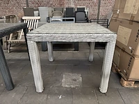 Tuintafel met glasplaat 90x90 cm, fonteyn, chesley, mixed grey - afbeelding 1 van  5