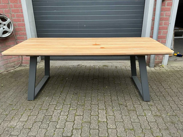 Tuintafel - afbeelding 1 van  4