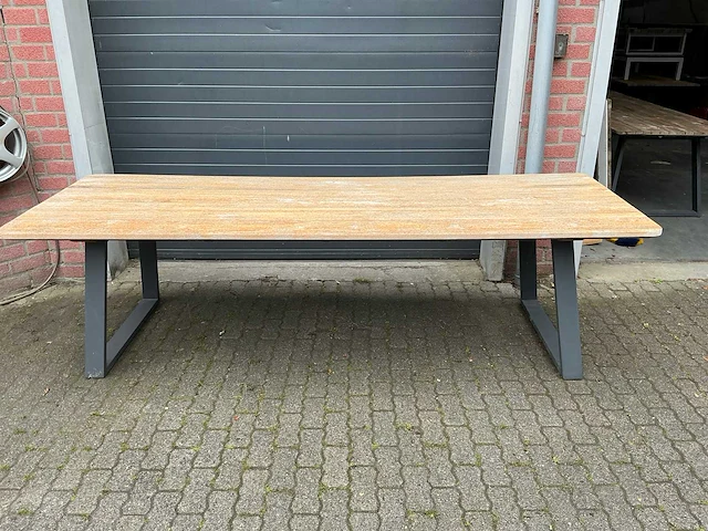 Tuintafel - afbeelding 1 van  5