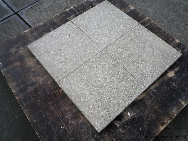Tuintegels van beton - kleur aalst - 40x40x4cm - 9,6m² - afbeelding 2 van  4