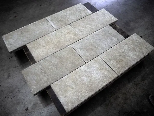 Tuintegels van beton - kleur genuanceerd gevlamd - 30x60x4cm 15m² - afbeelding 2 van  3