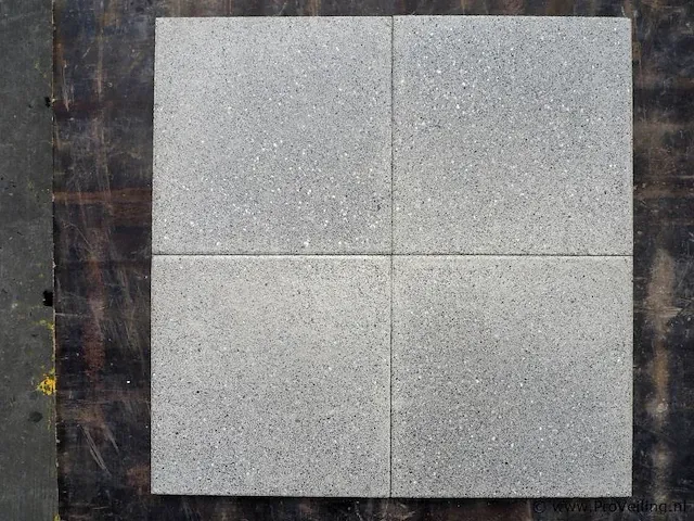 Tuintegels van beton - kleur licht - 40x40x4cm - 9,6m² - afbeelding 1 van  4