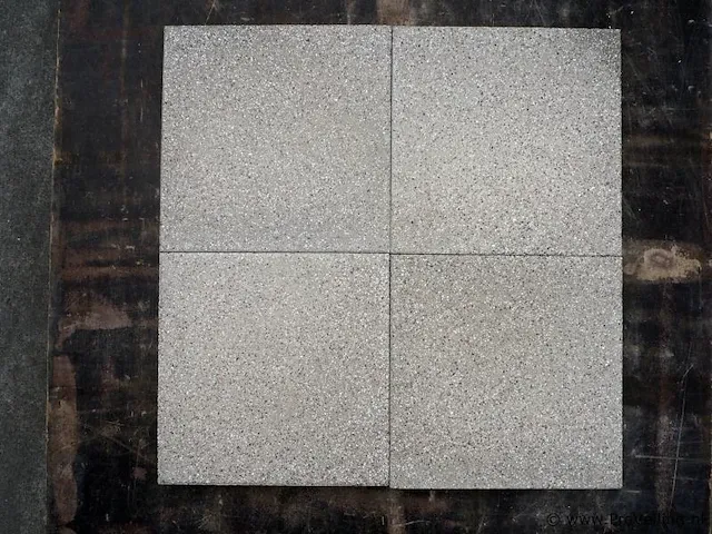 Tuintegels van beton - kleur nancy - 40x40x4cm - 19,2m² - afbeelding 1 van  4