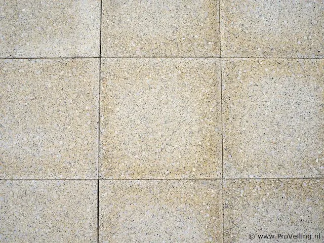 Tuintegels van beton - kleur zand - 40x40x4cm - 19,2m² - afbeelding 2 van  2