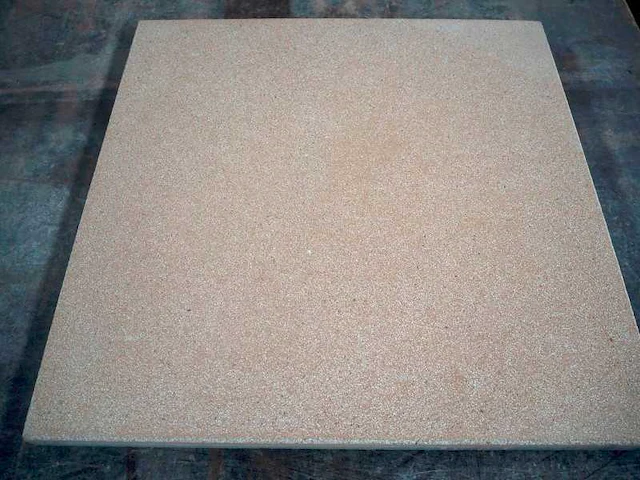Tuintegels van beton (ca. 10m²) - afbeelding 1 van  1