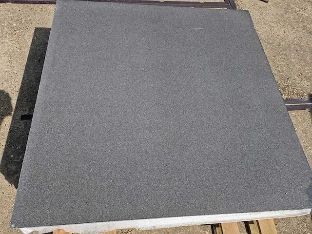 Tuintegels van beton (ca. 15m²) - afbeelding 3 van  3