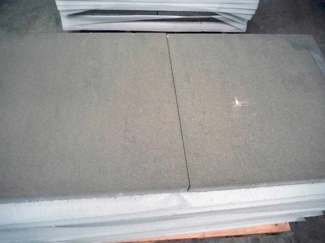 Tuintegels van beton (ca. 18,7m²) - afbeelding 1 van  1
