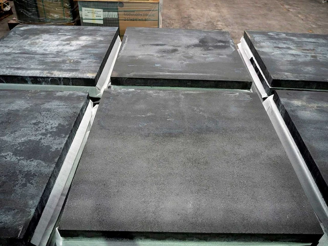 Tuintegels van beton (ca. 21,6m²) - afbeelding 4 van  5