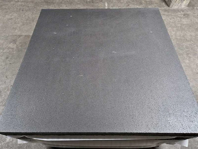 Tuintegels van beton (ca. 21.6m²) - afbeelding 2 van  2
