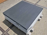 Tuintegels van beton (ca. 30m²) - afbeelding 1 van  3