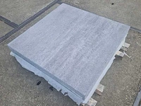 Tuintegels van beton (ca. 30m²) - afbeelding 1 van  3