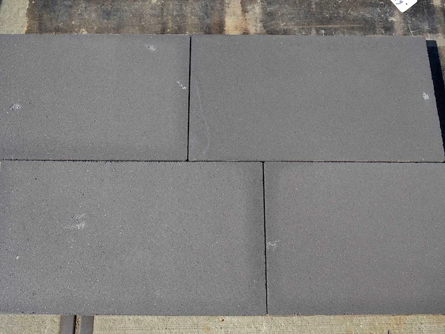 Tuintegels van beton (ca. 43.2m²) - afbeelding 1 van  2