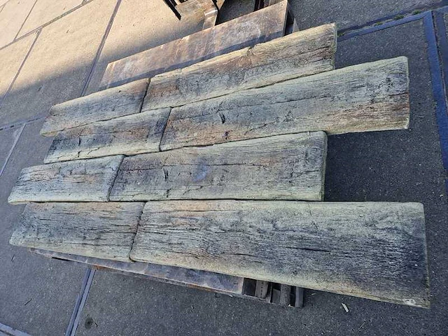 Tuintegels van beton (ca. 58 stuks) - afbeelding 1 van  3