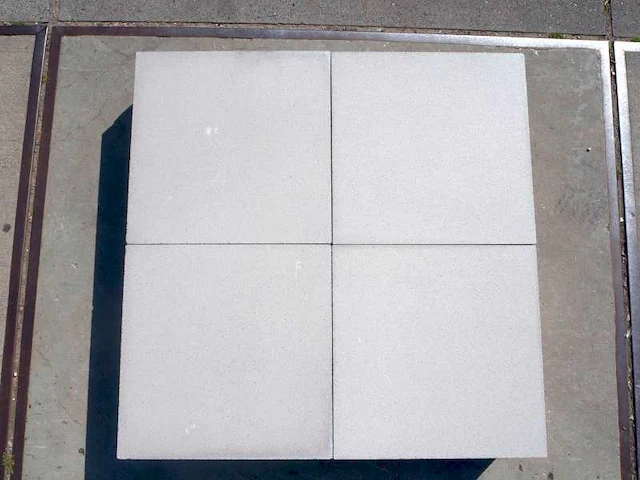 Tuintegels van beton (ca. 7,9m²) - afbeelding 2 van  4