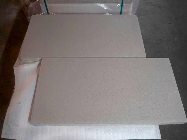 Tuintegels van beton (ca. 8m²) - afbeelding 1 van  1