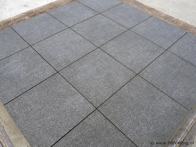 Tuintegels van keramiek - kleur basalt look - 40x40x2cm - 69m² - afbeelding 6 van  6