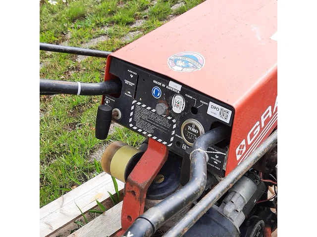 Tuintrekker met diverse werktuigen, gravely - afbeelding 19 van  21